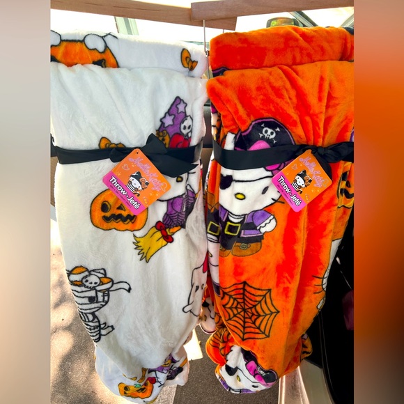 Hello Kitty Other - Hello Kitty Halloween Blankets!